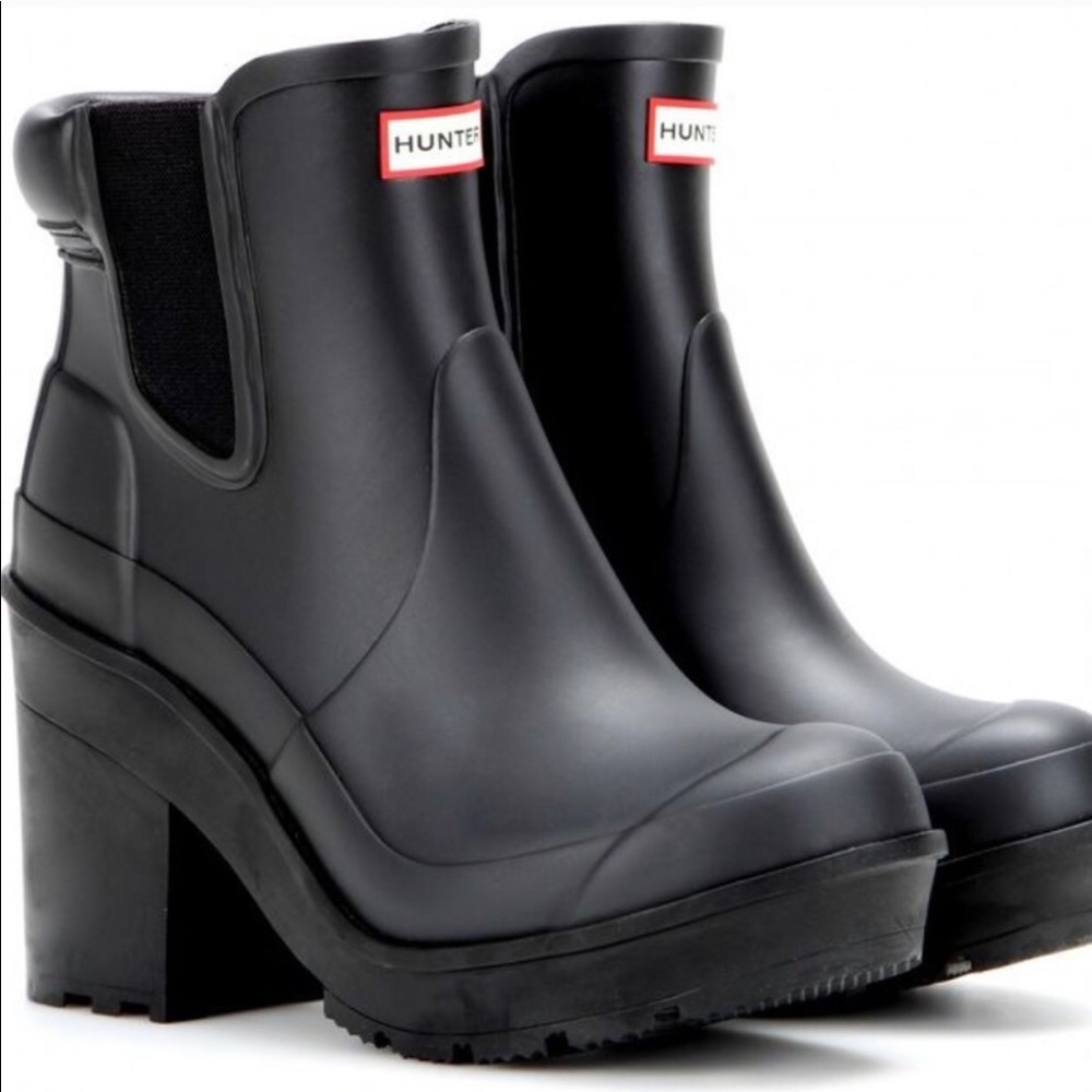 ISO Chelsea heel hunter 7.5-8